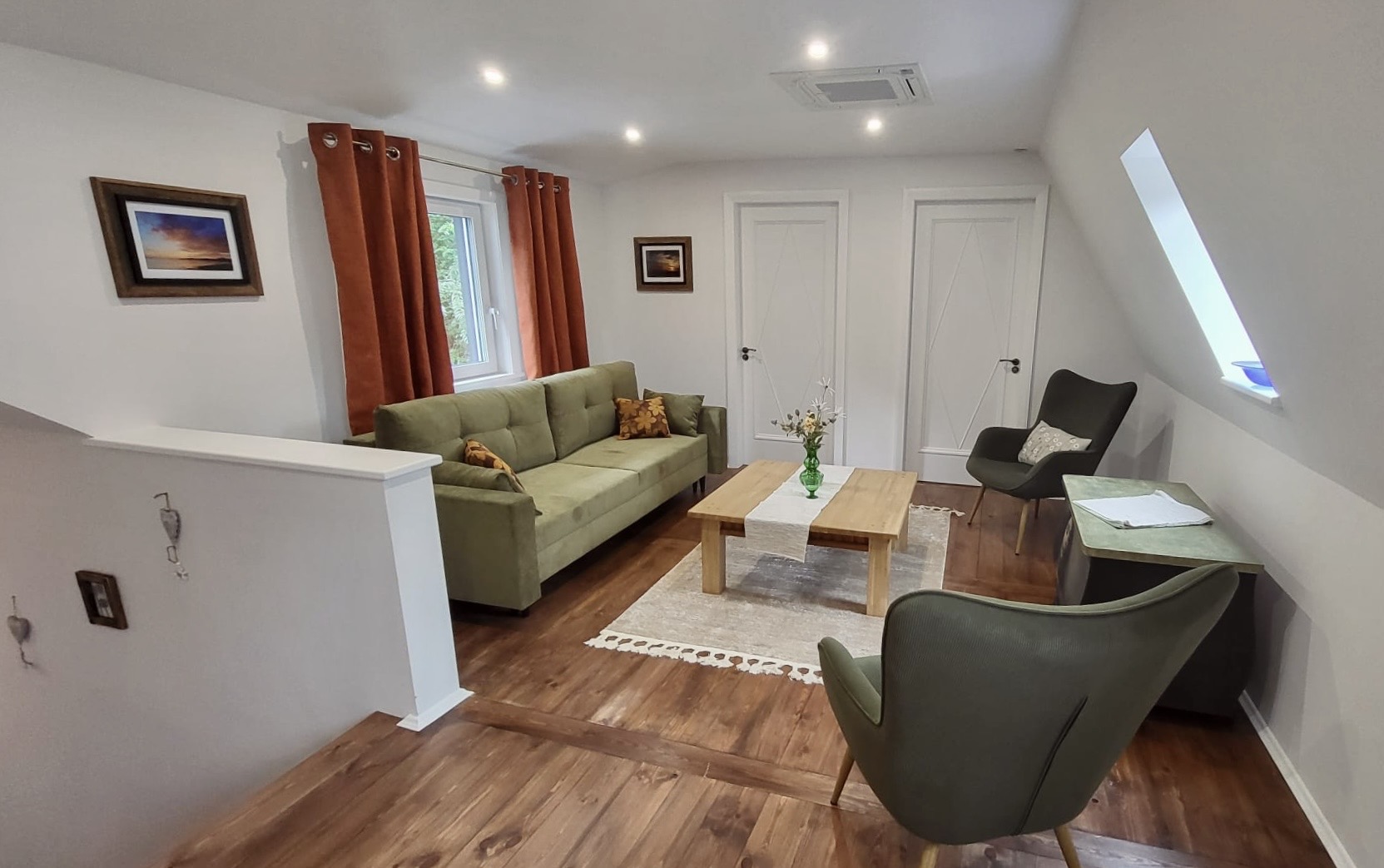 Upstairs lounge